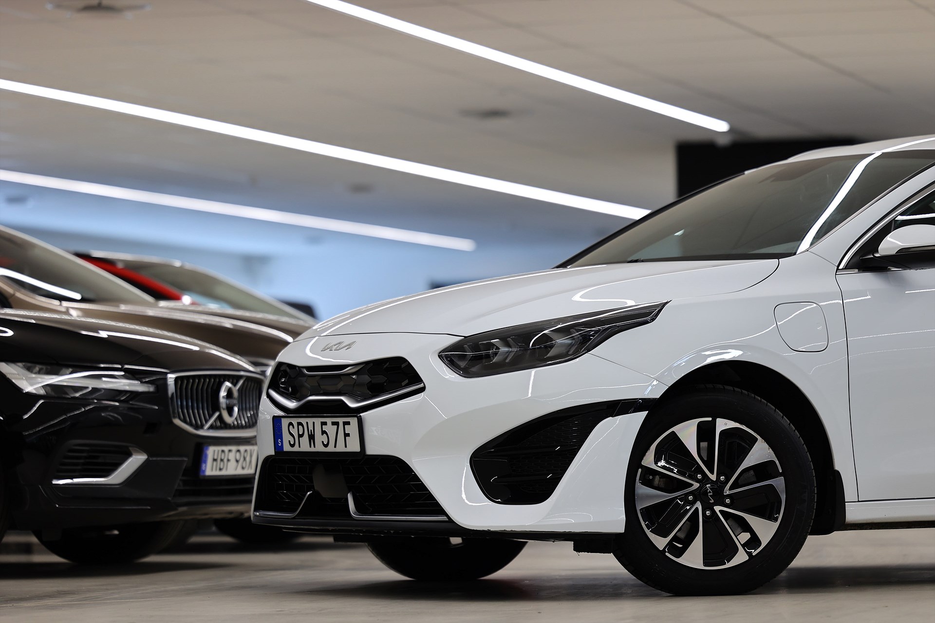 Kia Ceed SW Plug-in 141hk Advance B-kamera Keyless LED