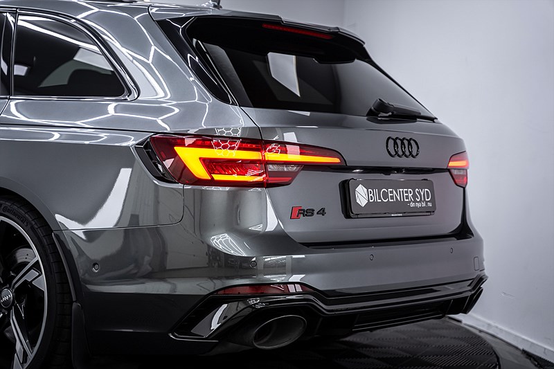 Audi RS4 2019 - miniatyr 12