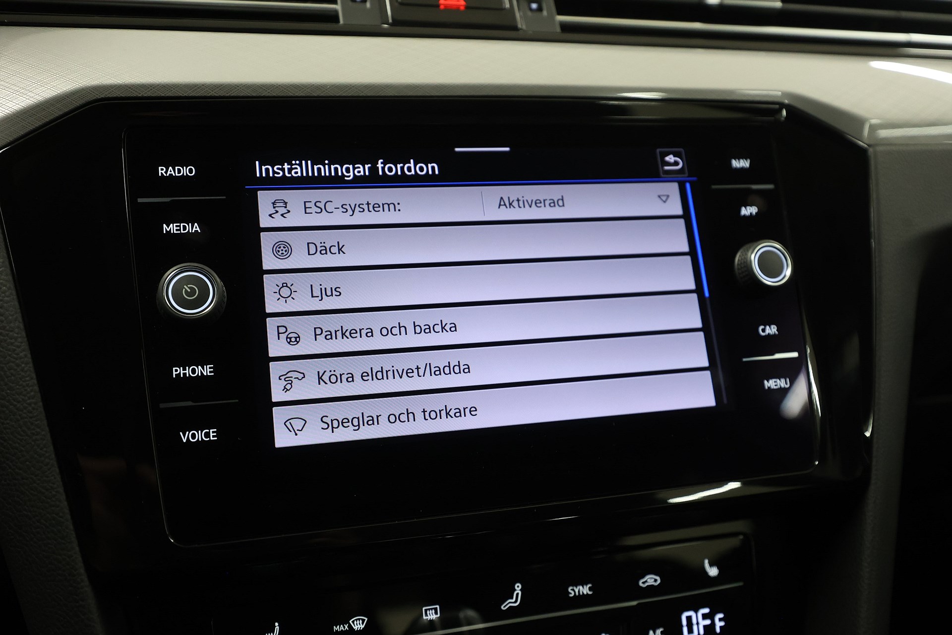 Volkswagen Passat SC GTE 218hk *Kampanj!* Navi Drag Navi B Kamera