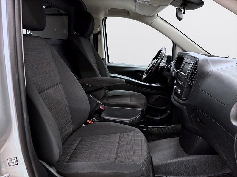 Mercedes-Benz Vito 114 CDI 4Matic 136hk B-Kamera PDC Värmare