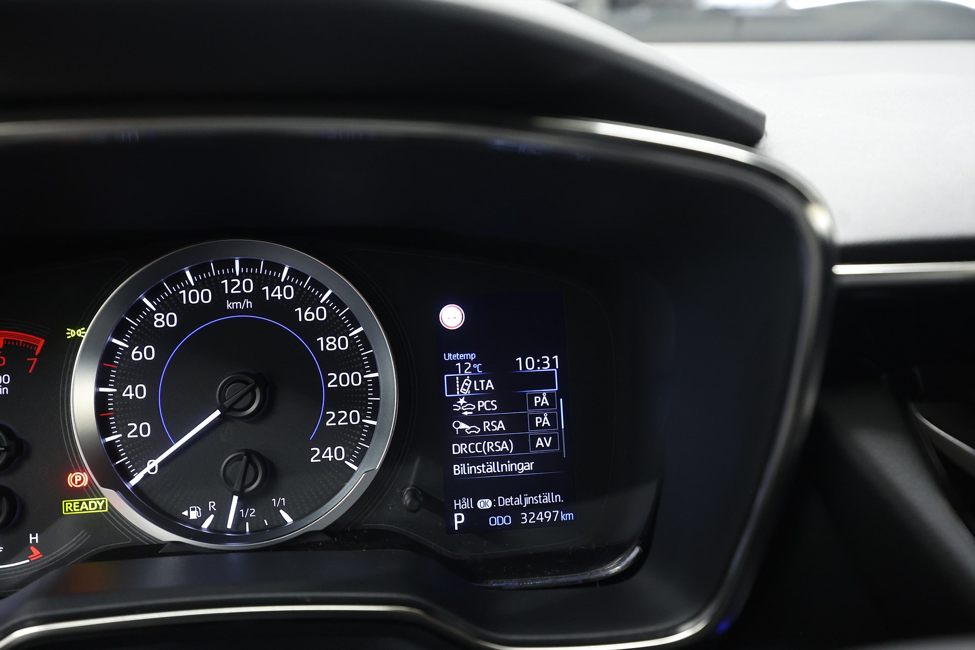 Toyota Corolla Hybrid 122hk *Hjulkampanj!* Active B-kamera