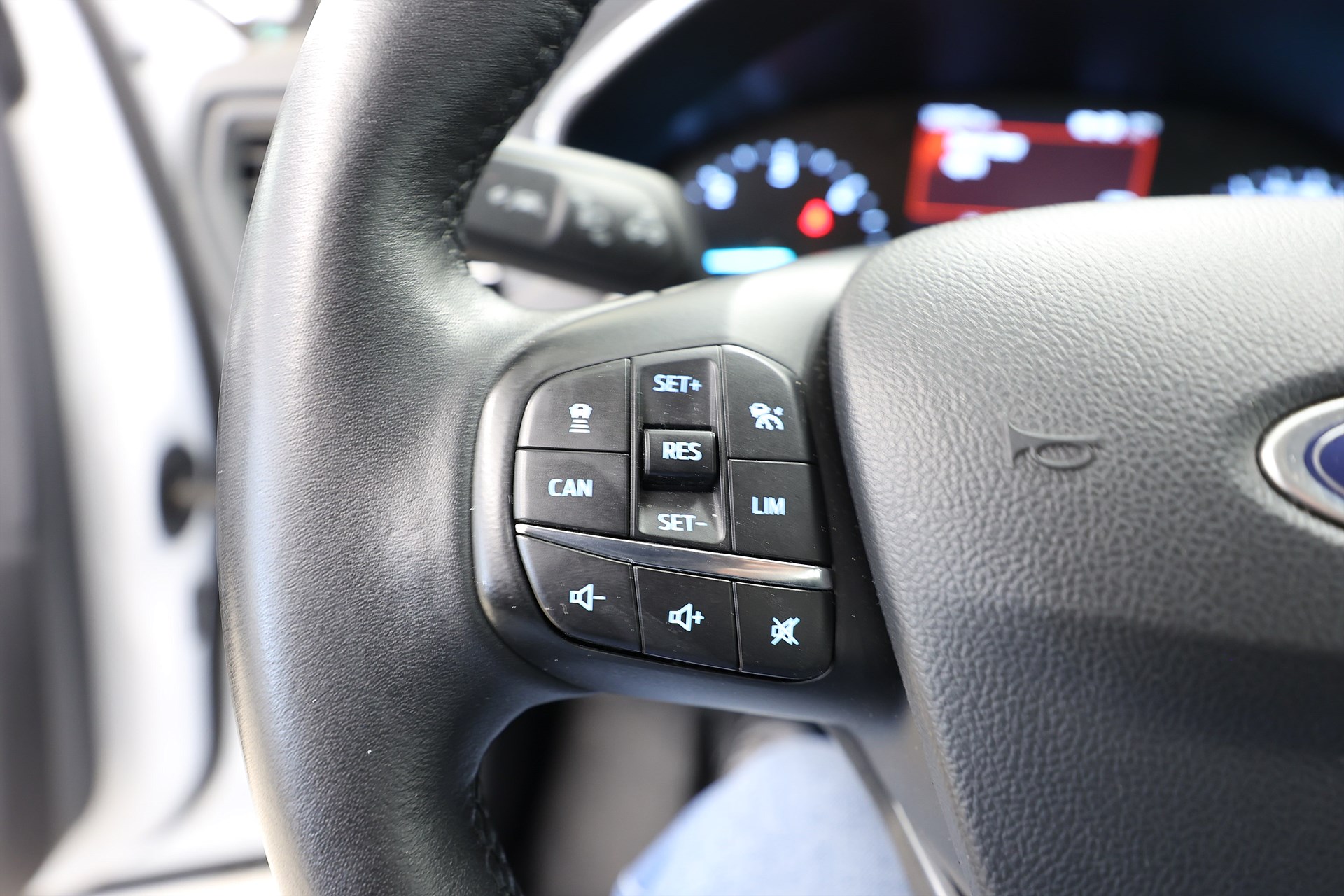 Ford Focus 1.5 Ecoblue 120hk Titanium Keyless Adapth farth Carplay