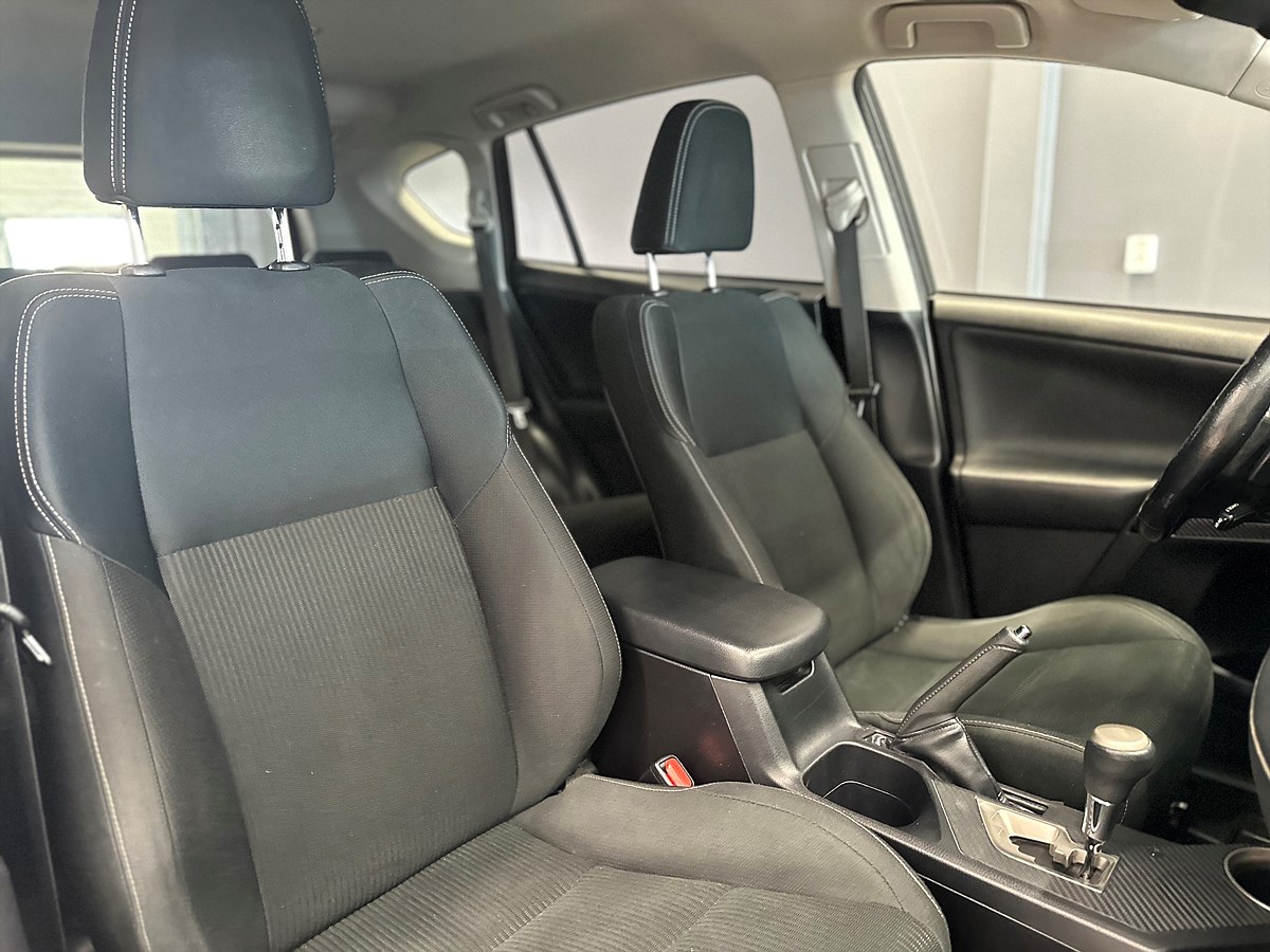 Toyota RAV4 – bild 12