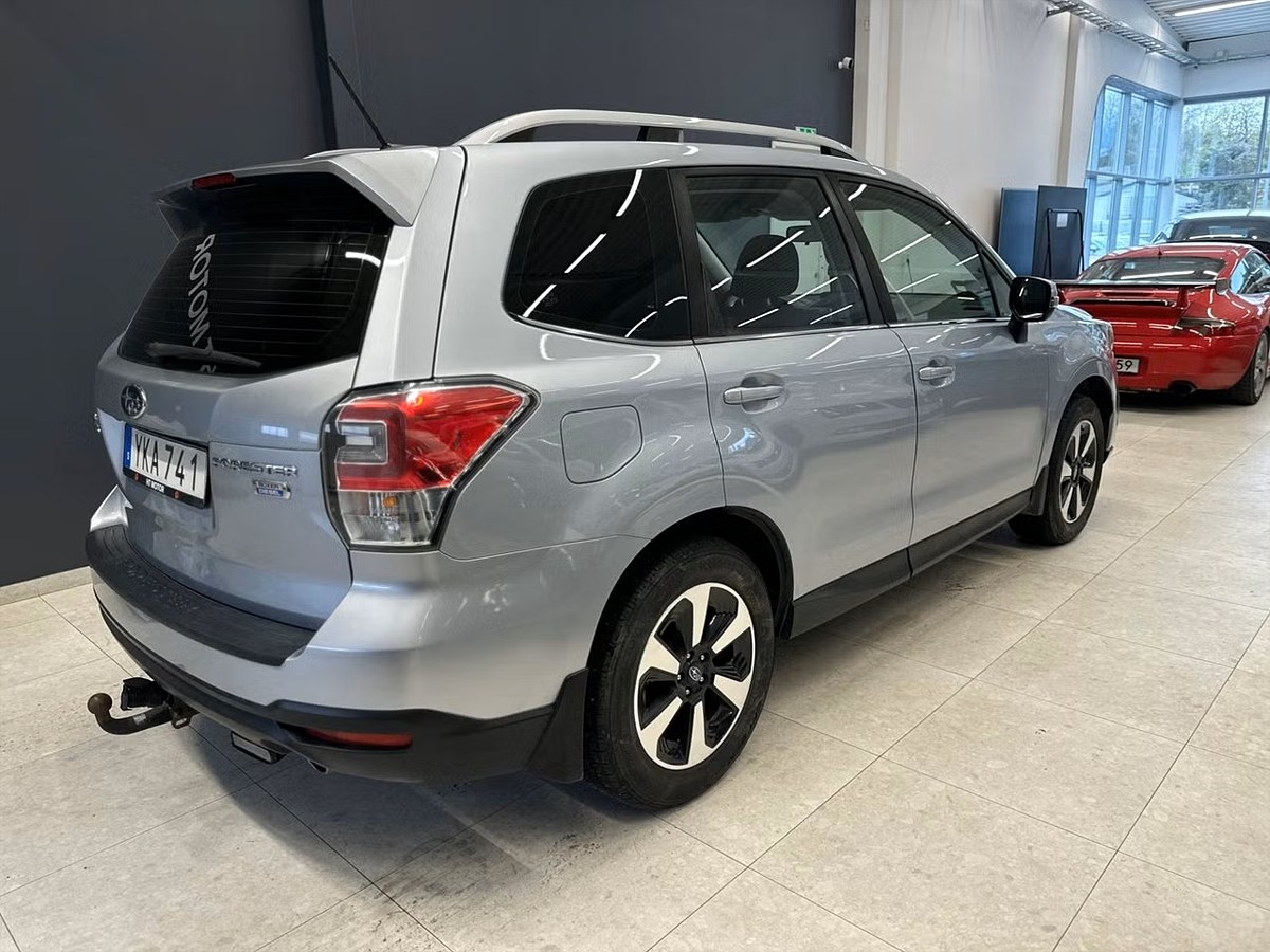 Subaru Forester – bild 8