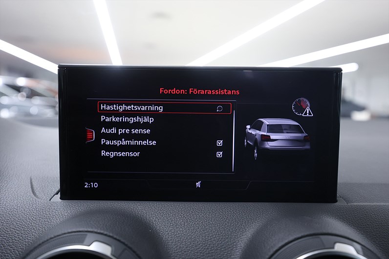 Audi Q2 30 TFSI 110hk *Hjulkampanj!* Proline PDC LED