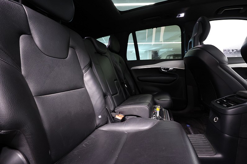 Volvo XC90 T8 AWD Inscription 7-Sits Pano Drag HUD