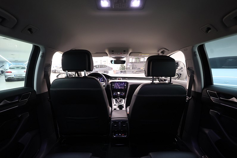 Volkswagen Passat 2.0 TDI SC 4M 200hk *Hjulkampanj!* R-Line