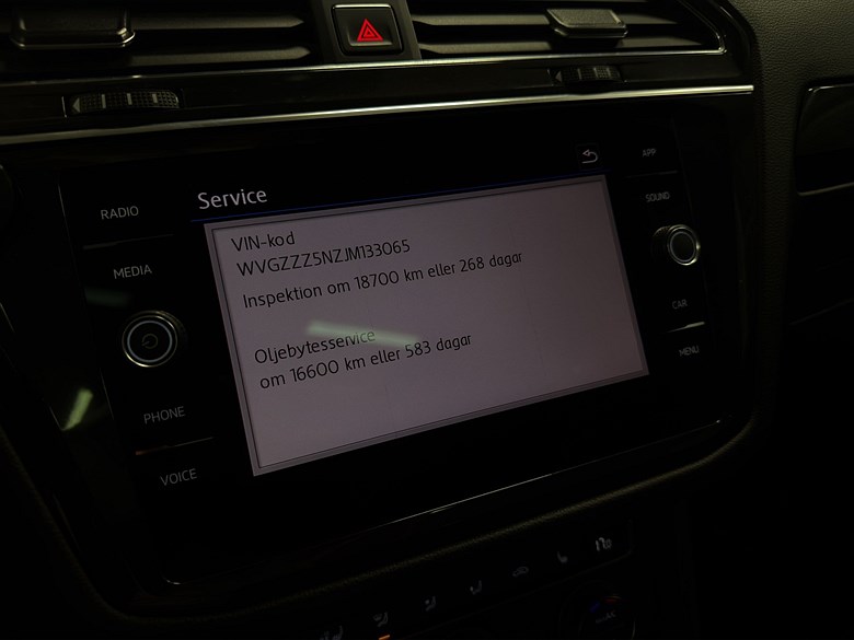 VW Tiguan Allspace GT 4Motion 7-sits Pano Drag 360 2018, svart – bild 16 av 23, begagnad hos Niber i Järfälla