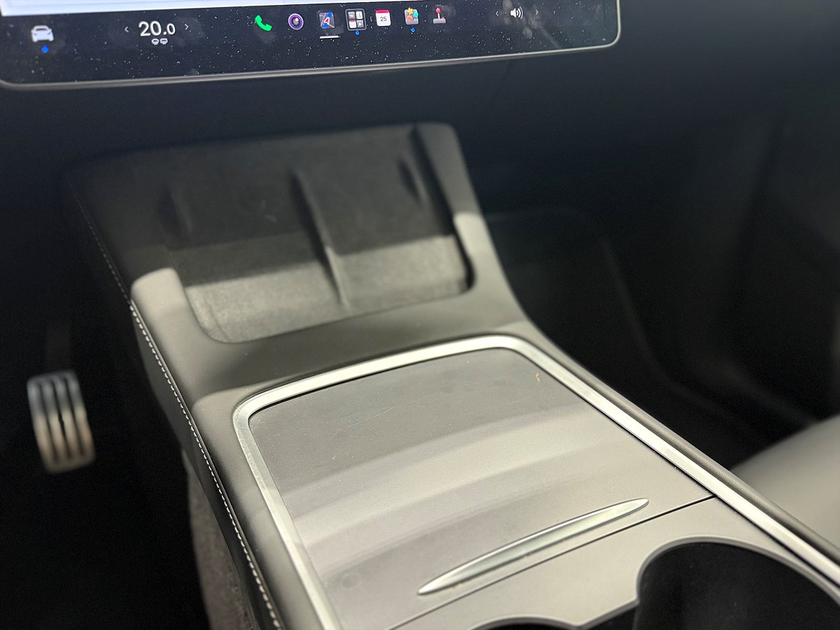 Tesla Model Y – bild 21