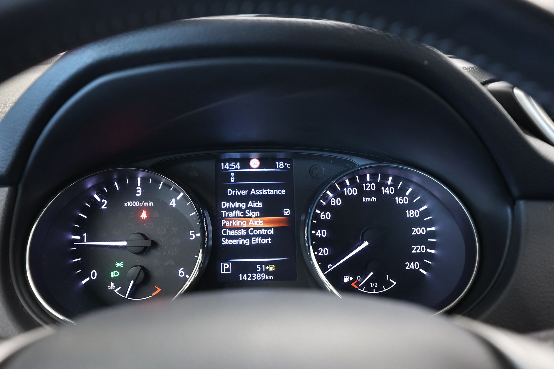 Nissan Qashaqi 1.6 DCI 130hk B-Kamera Bluetooth Navi Farthållare