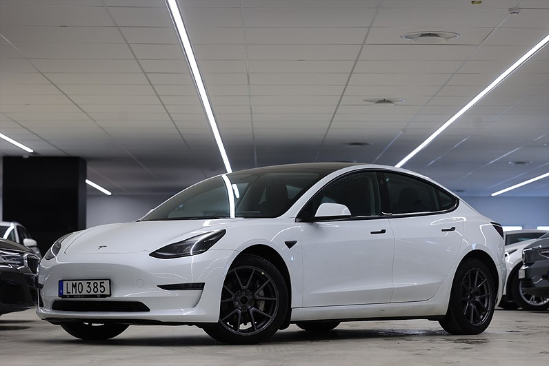 Tesla Model 3 Long Range AWD 440hk AP Pano Läder