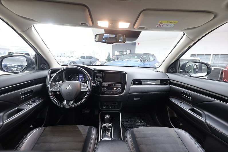 Mitsubishi Outlander 2.0 4WD 150hk Business Keyless