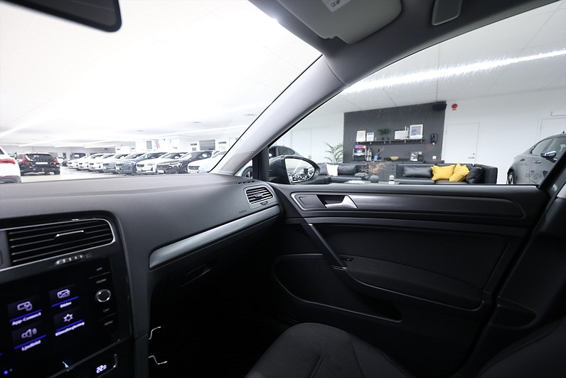 Volkswagen Golf Sportcombi 1.5 TSI 150hk B-kamera