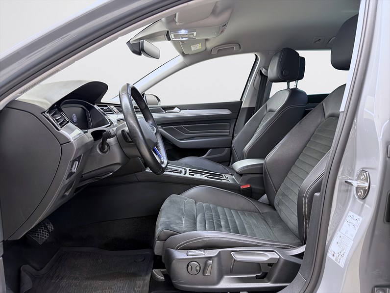 Volkswagen Passat SC GTE 218hk Executive Cockpit Drag B-Kamera