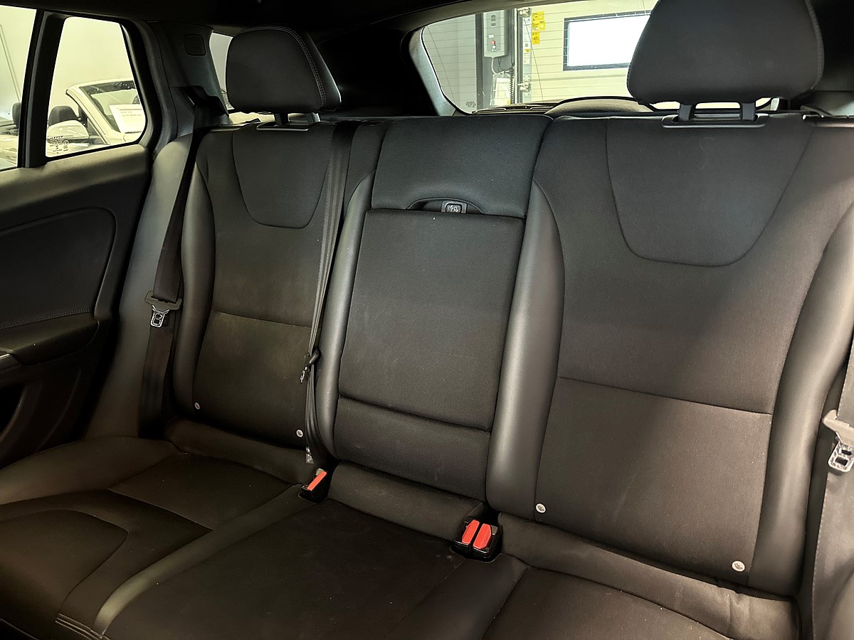 Volvo V60 Cross Country – bild 17
