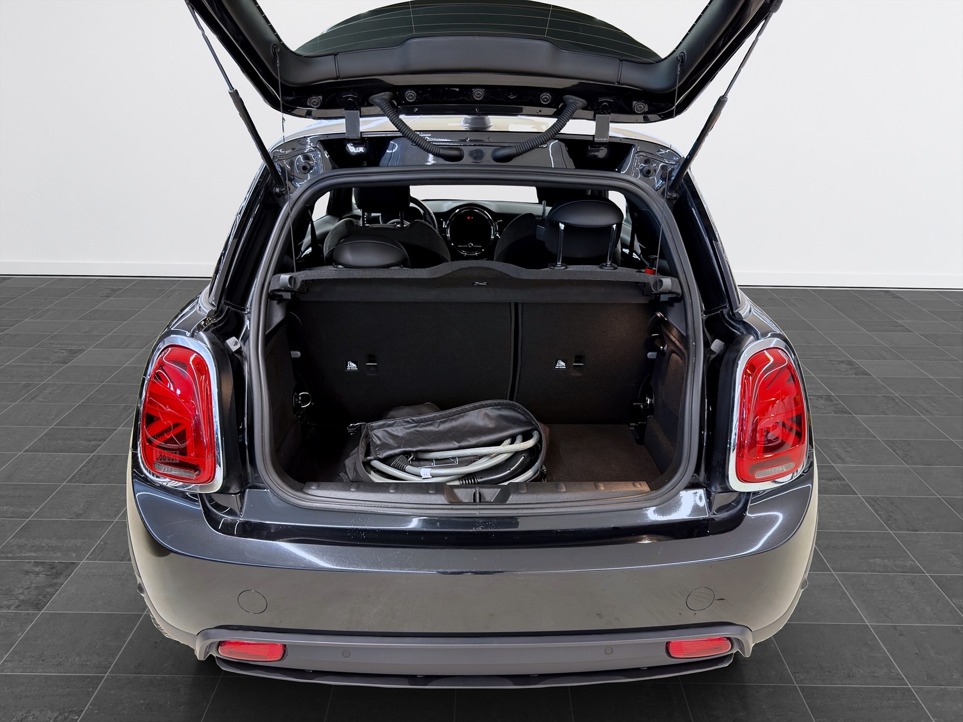 MINI Cooper SE 184hk Navi PDC Årsskatt 360kr