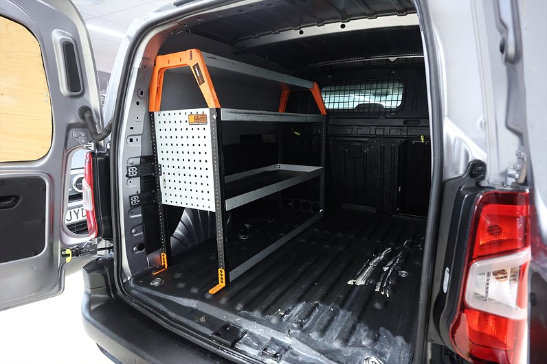 Peugeot Partner 1.5 BlueHDi 76hk V-inrett Drag PDC MOMS