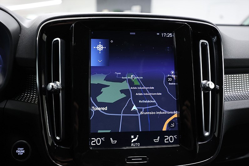 Volvo XC40 D3 150hk R-Design Värmare B-kamera Drag Navi
