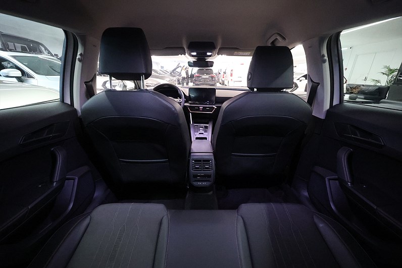 CUPRA Formentor 1.5 TSI DSG 150hk B-kamera Keyless CarPlay PDC