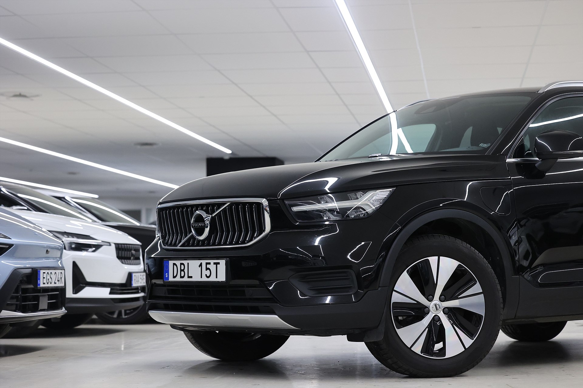 Volvo XC40 T4 Recharge 211hk *Hjulkampanj!* Momentum Värmare