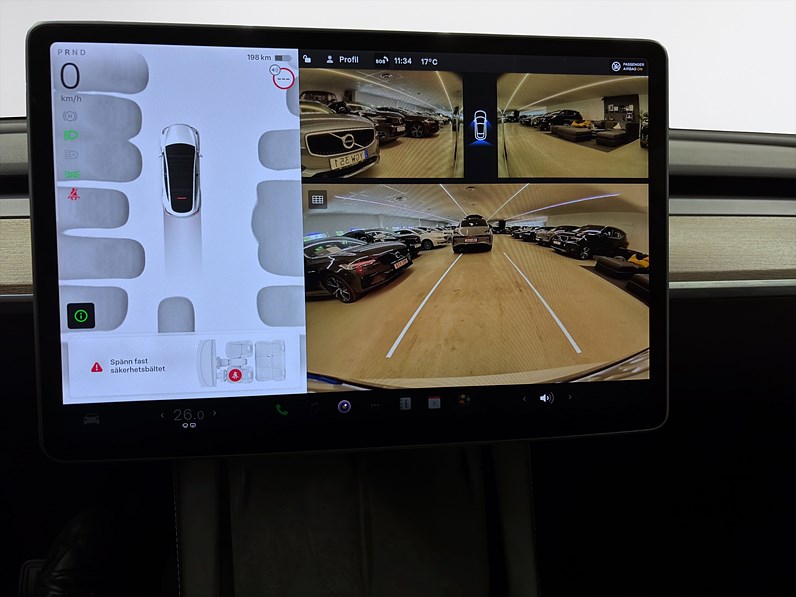Tesla Model Y Standard Range 299hk Helg på Moberg! Pano Premium Navi 360