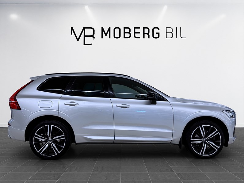 Volvo XC60 B4 AWD 197hk R-Design H/K Drag B-Kamera Läder