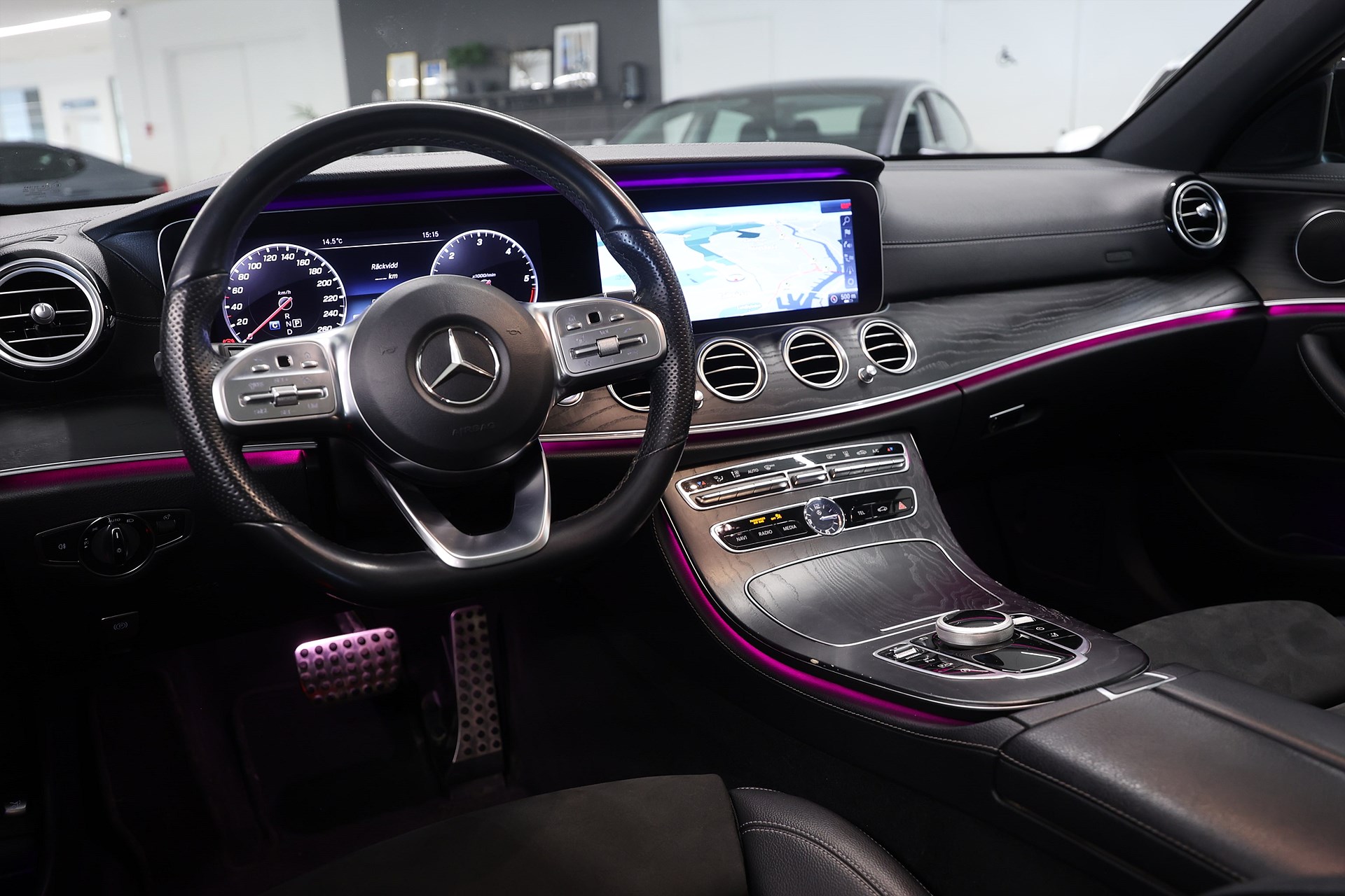 Mercedes-Benz E 200 T d 150hk AMG Pano 360° Alcantara Night Paket