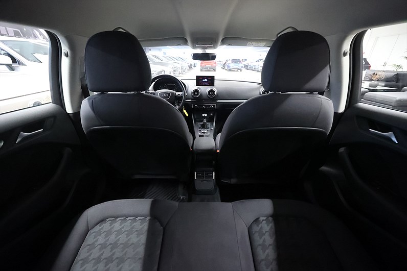 Audi A3 Sportback 1.2 TFSI 110hk Attraction Bluethooth PDC