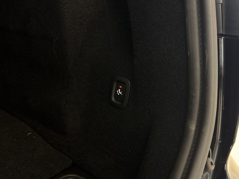 T6 Plug-In Hybrid 350hk Plus Black Edt H/K 360