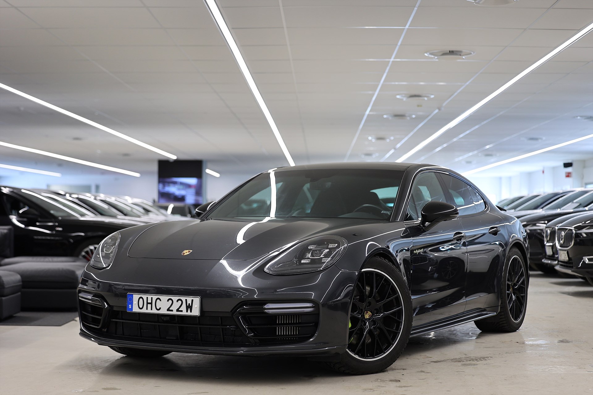 Porsche Panamera 4 E-Hybrid PDK 462hk SportDesign Pano Bose