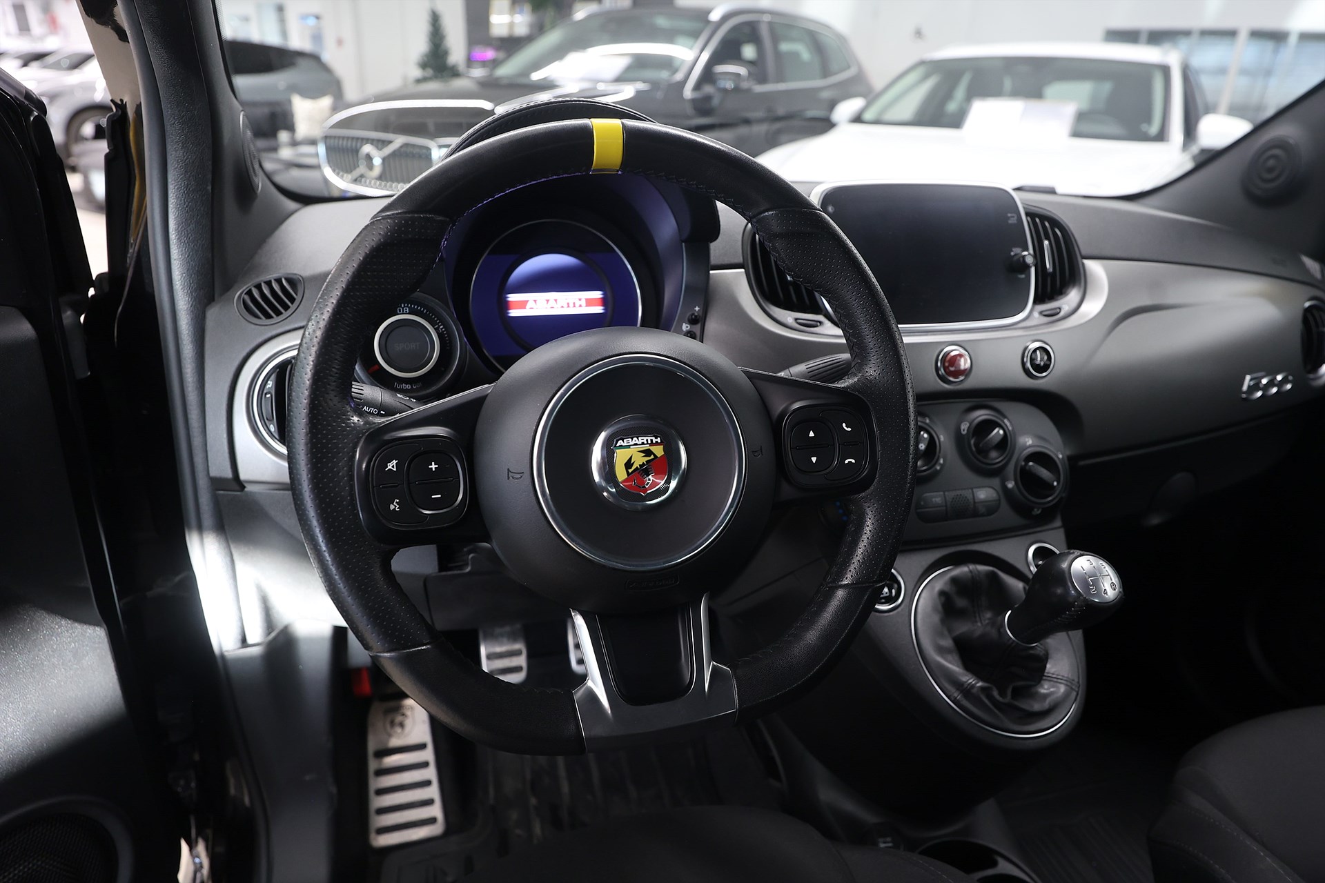 Abarth 595 1.4 T-JET 16V 160hk Pista Kit Yellow Sportavgas