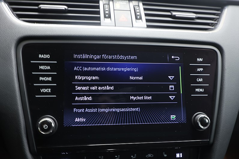 Skoda Octavia Kombi 1.0 TSI 115hk Style Canton Navi