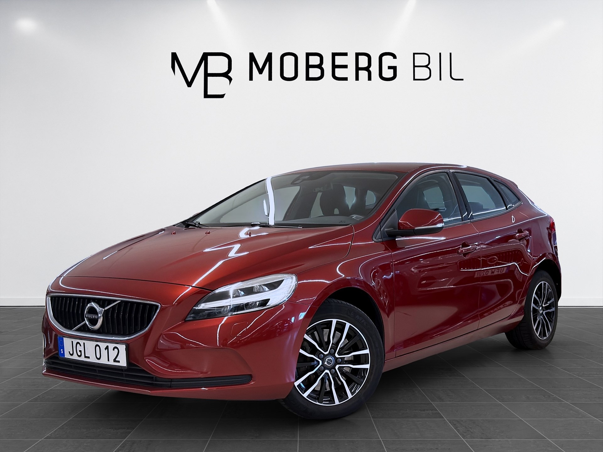 Volvo V40 T2 122hk Momentum Business Adv Värmare
