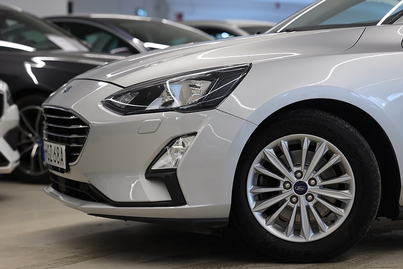Ford Focus Kombi 1.0 125hk *Kampanj!* Keyless Navi PDC Carplay