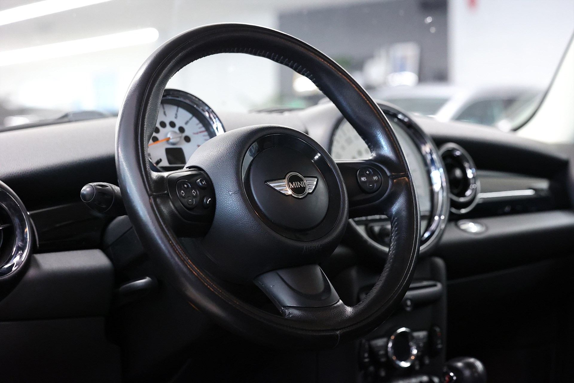 MINI Cooper S 184hk Chili PDC Skinn Metallic Årskatt 1196:-