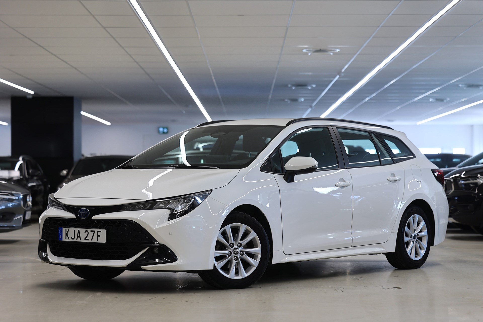 Toyota Corolla Touring Sports Hybrid e-CVT 140hk Active Navi Drag