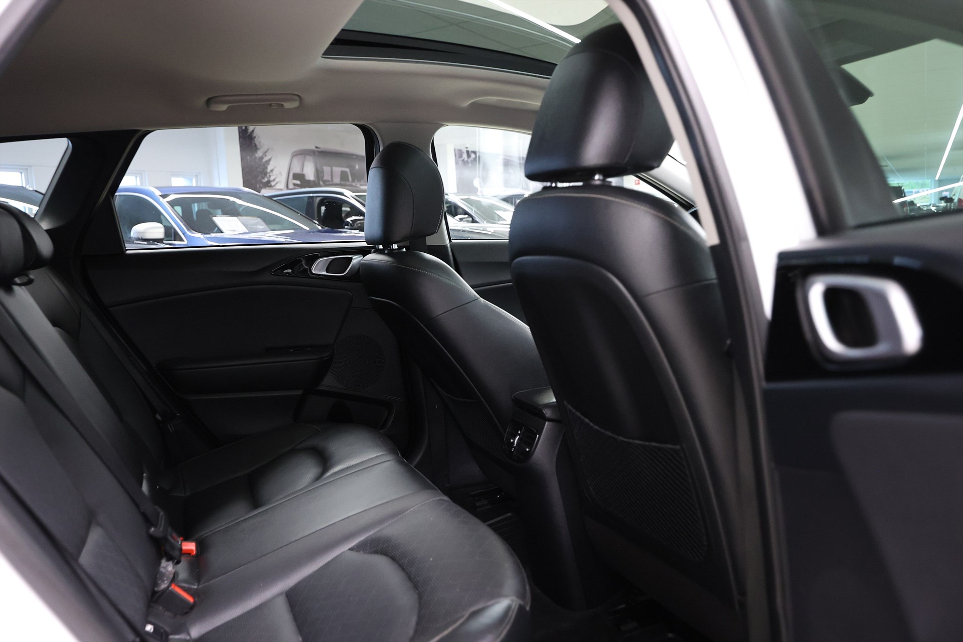 Kia Ceed SW PHEV 141hk Advance Plus 2 Pano B-kamera Navi