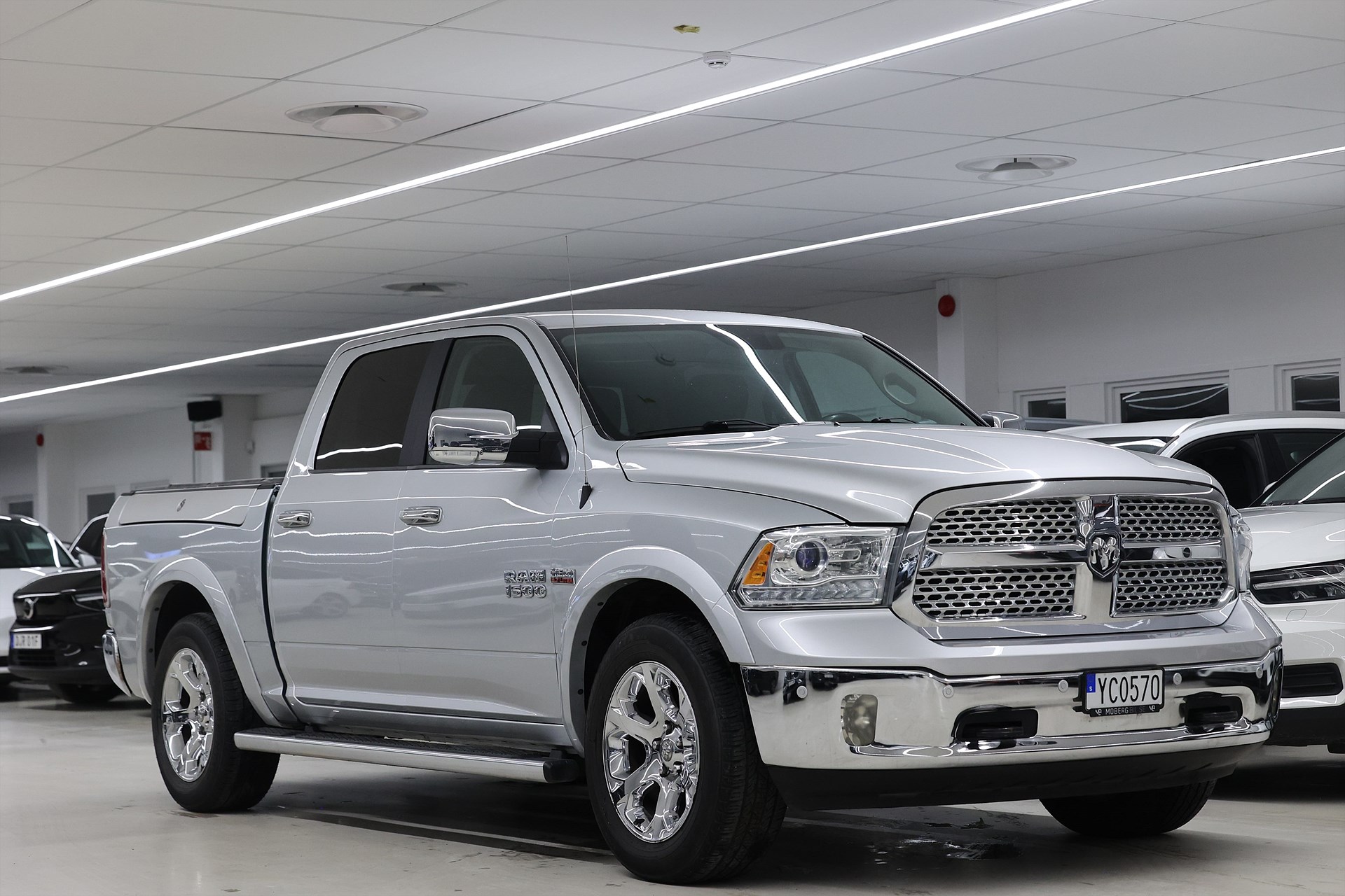 Dodge RAM 5.7 V8 4WD 401hk *Hjulkampanj!* Laramie RamBox MOMS