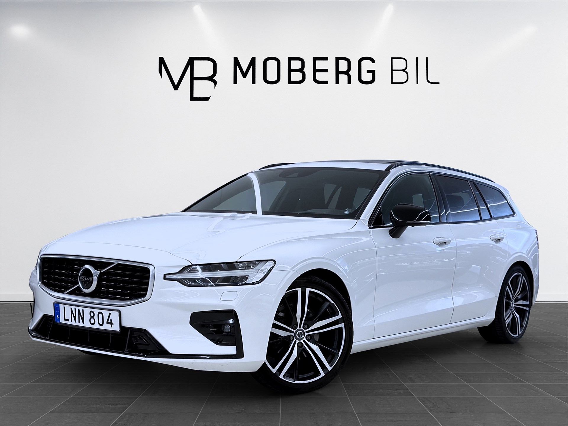 Volvo V60 T4 190hk R-Design H/K HUD Drag 360 Pano Navi