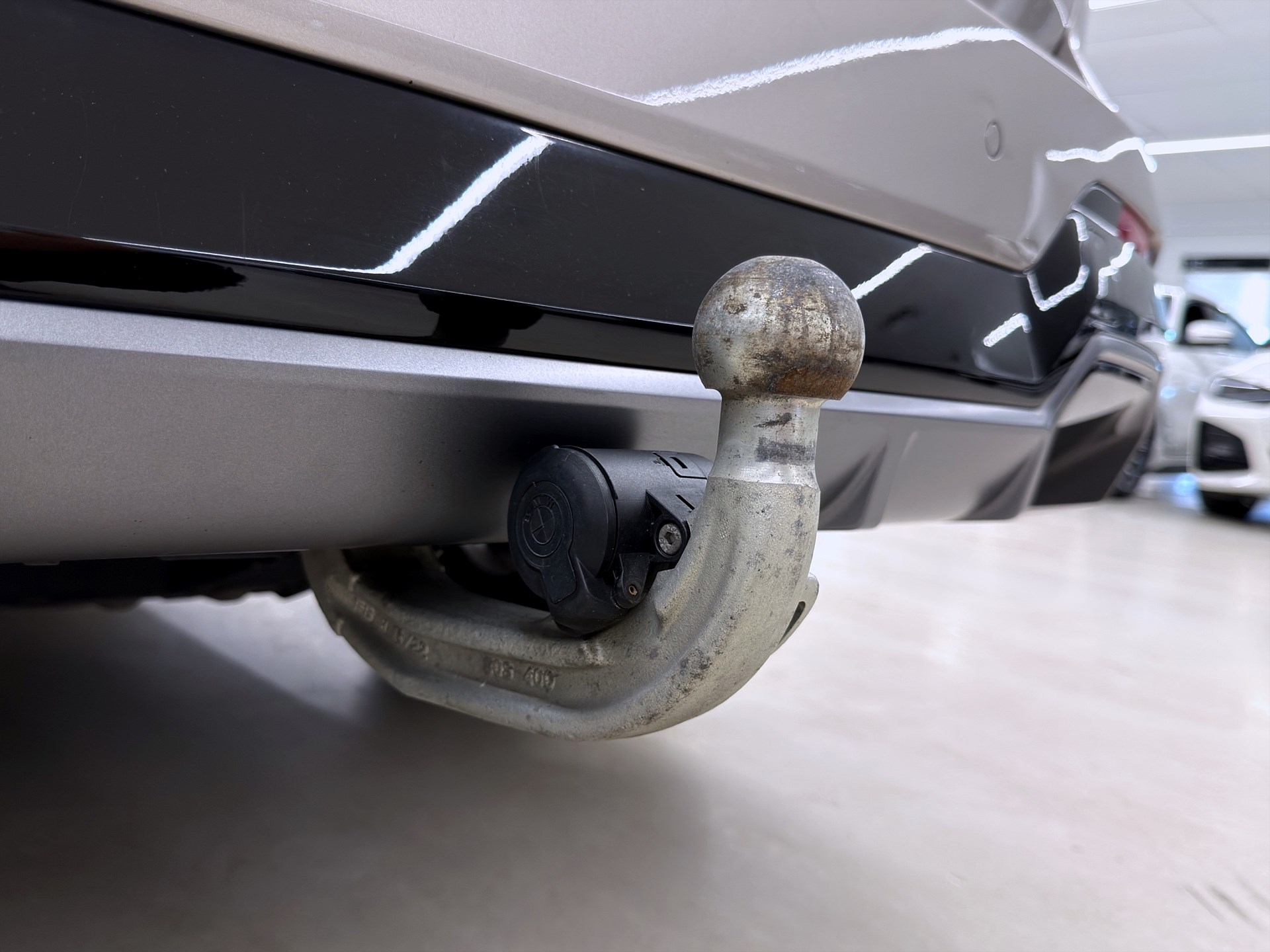 BMW iX3 286hk M Sport Charged Pano Navi Drag B-kamera