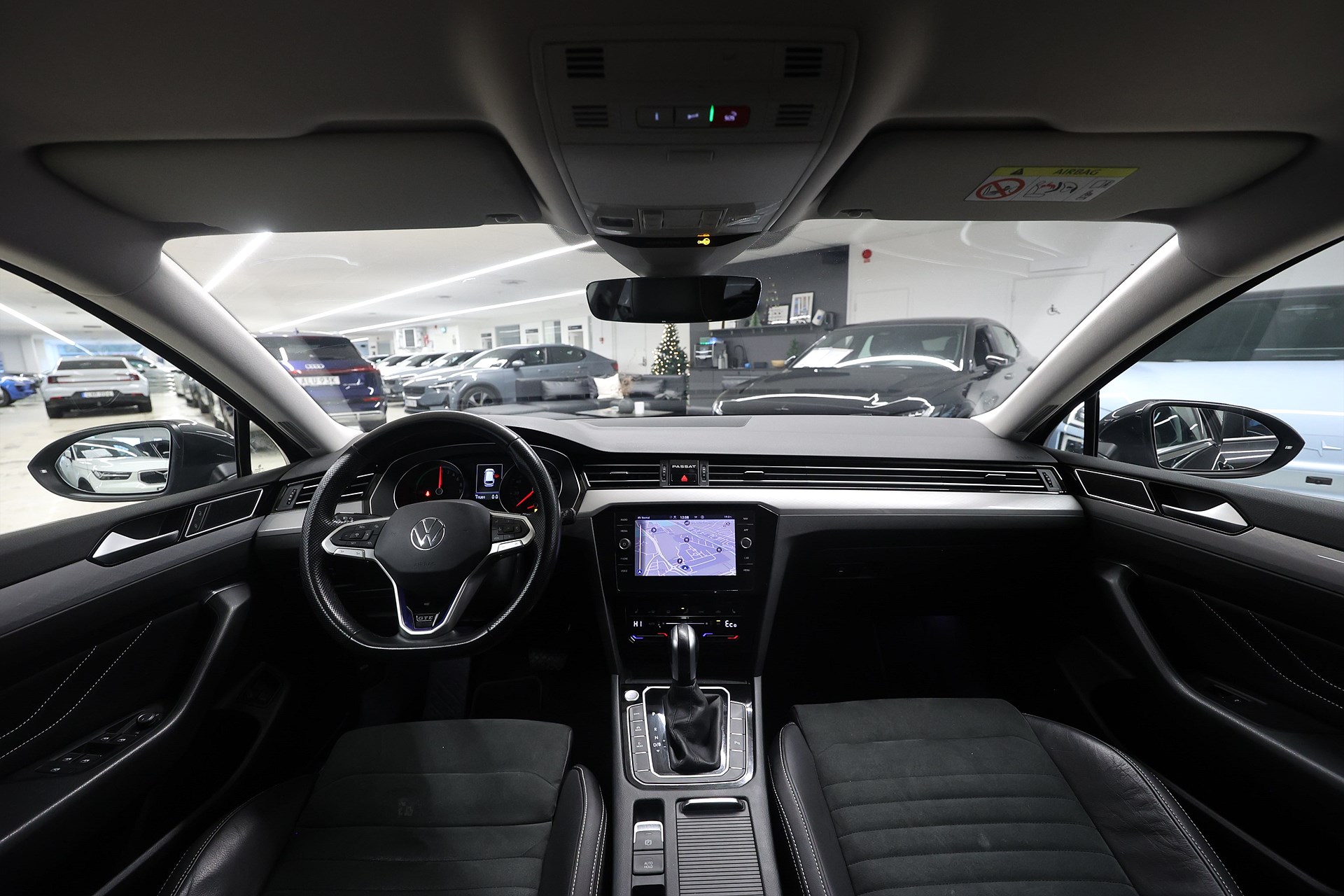 Volkswagen Passat SC 1.4 TSI 218hk *Hjulkampanj!* GTE Värmare Navi Drag MOMS