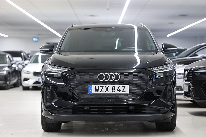 Audi Q4 40 e-tron 204hk *Hjulkampanj!* B-kamera Navi Värmare Black pkt