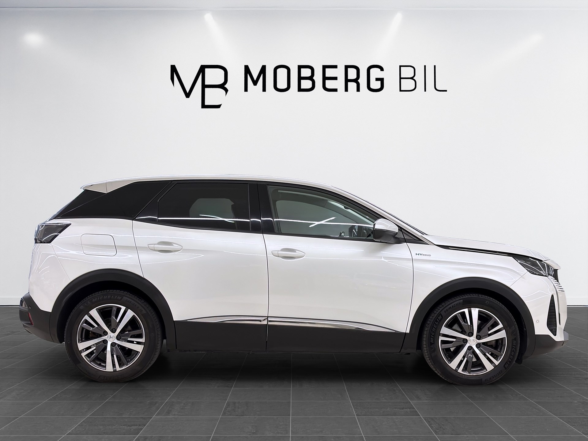 Peugeot 3008 HYBRID 225 EAT 224hk Allure Navi B-Kamera PDC