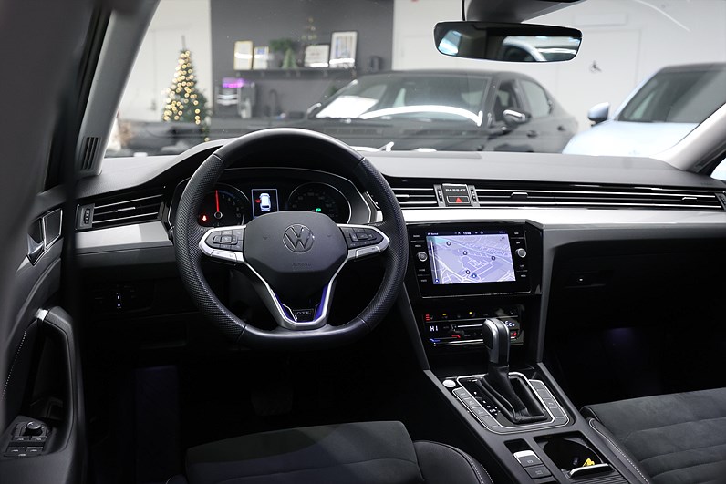 Volkswagen Passat Sportscombi GTE 1.4 TSI 218hk *Hjulkampanj!*