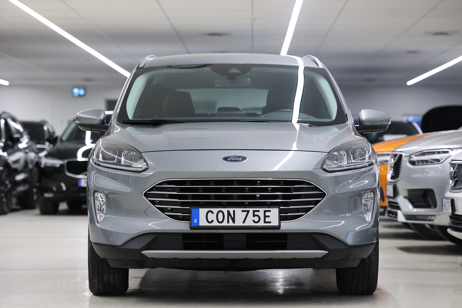 Ford Kuga Hybrid AWD 190hk *Hjulkampanj!* Sync 4 Navi B-kamera MOMS
