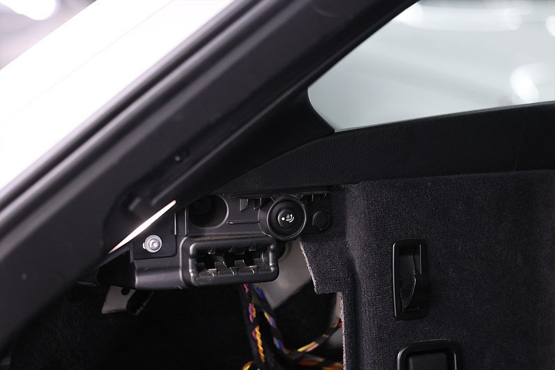 BMW 320d xDrive Touring 190hk *Hjulkampanj!* M Sport Pano HUD H/K Keyless Drag