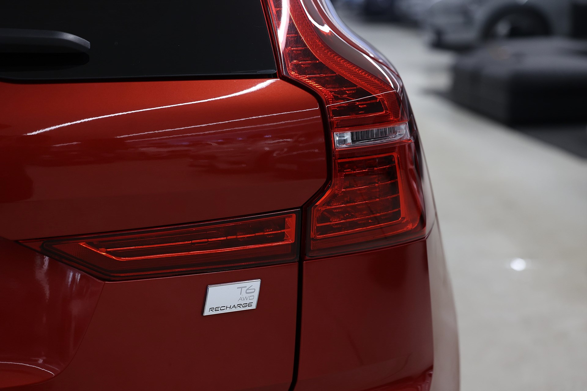 Volvo XC60 Recharge T6 AWD 350hk *Kampanj!* Plus Dark Pano Keyless Läder