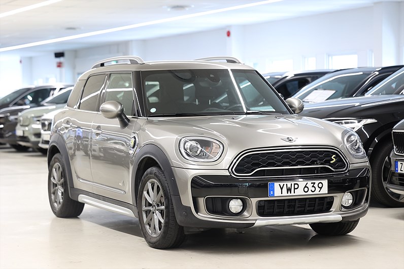 Mini Cooper Countryman SE ALL4 Pepper Keyless Navi PDC MOMS