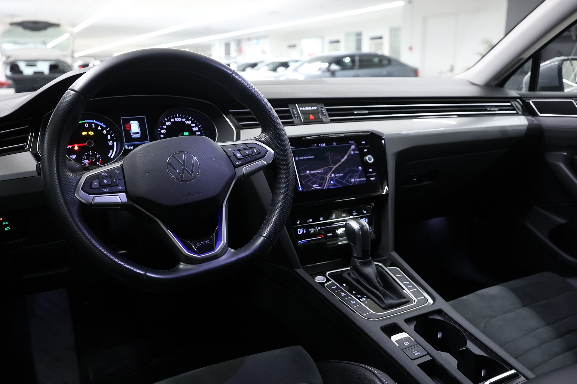 Volkswagen Passat SC GTE 218hk *Kampanj!* Navi Drag Navi B Kamera