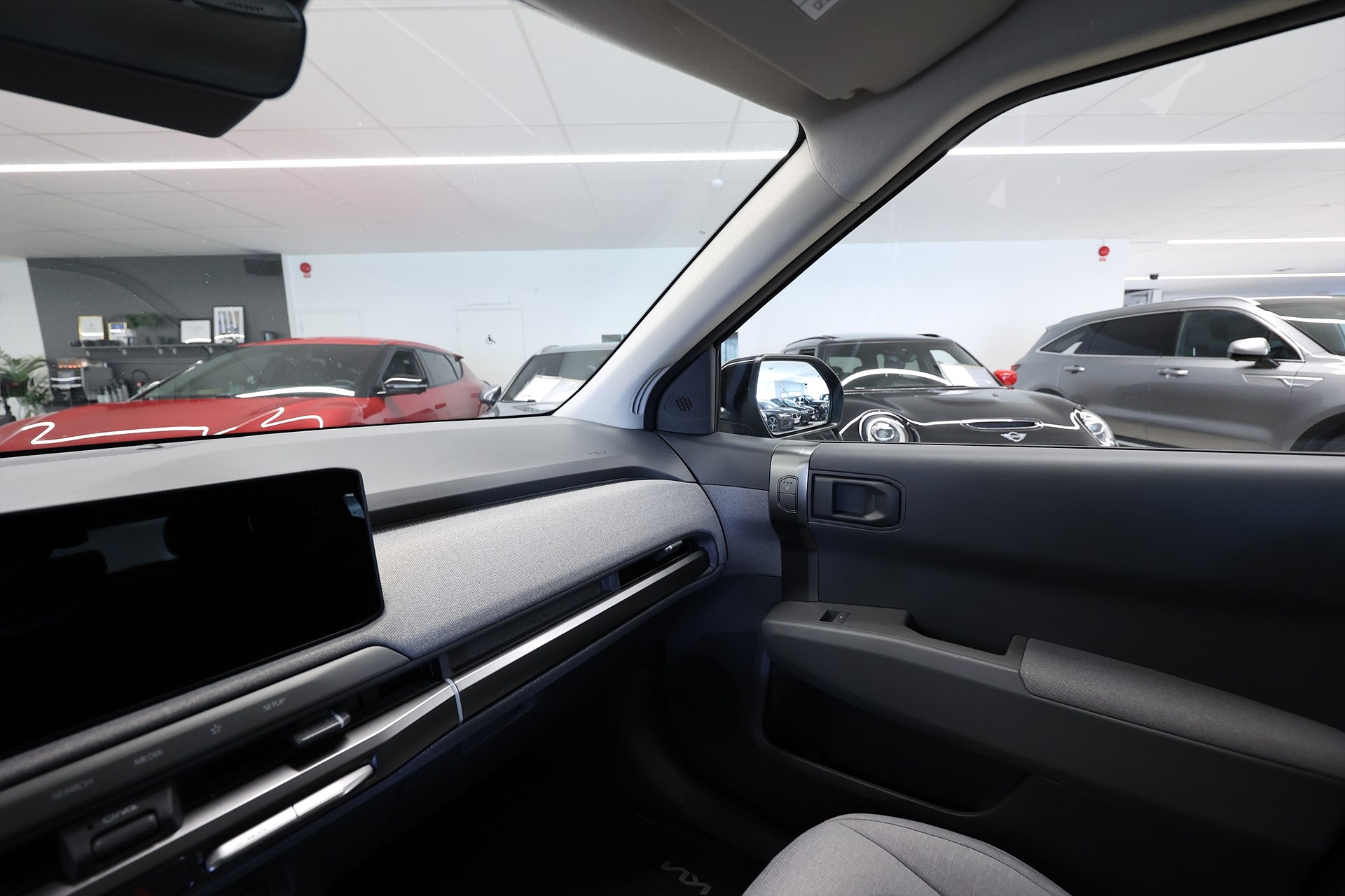 Kia EV3 Long Range 204hk Plus B-kamera Navi Widescreen MOMS